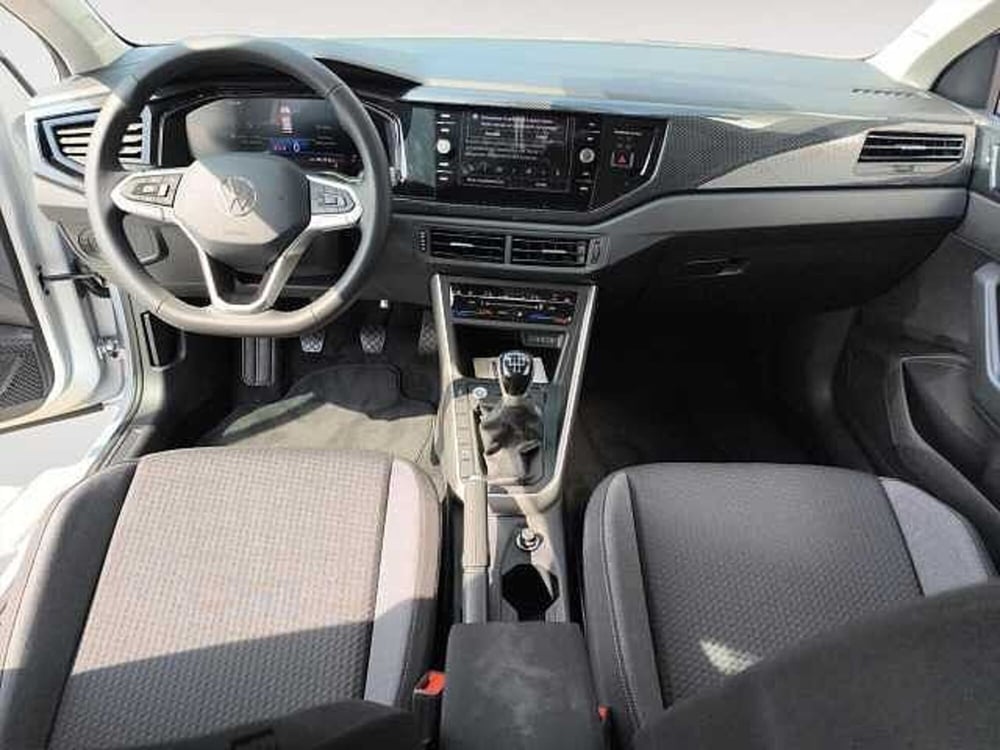 Volkswagen Taigo nuova a Lecco (11)