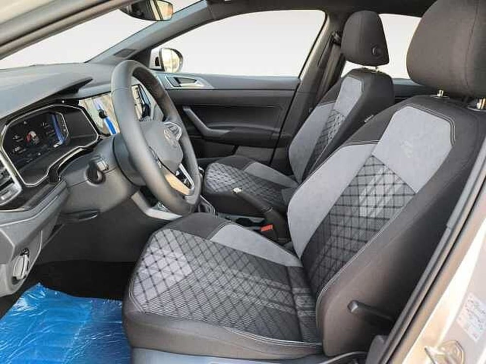 Volkswagen Taigo nuova a Lecco (10)