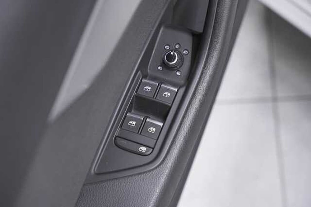 Audi A4 Avant usata a Como (16)