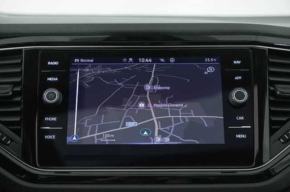 Volkswagen T-Roc usata a Como (17)