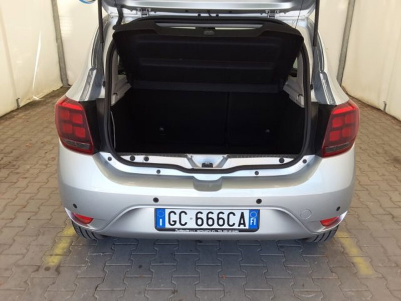 Dacia Sandero usata a Firenze (13)