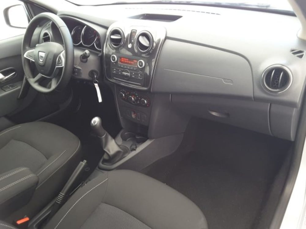Dacia Sandero usata a Firenze (9)