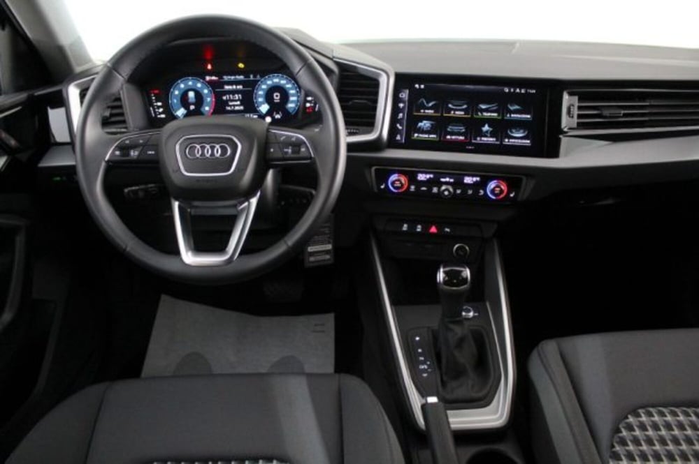 Audi A1 allstreet usata a Novara (3)
