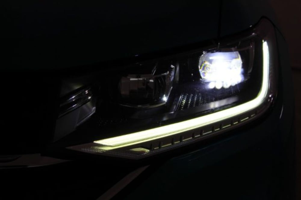 Volkswagen T-Cross usata a Novara (16)