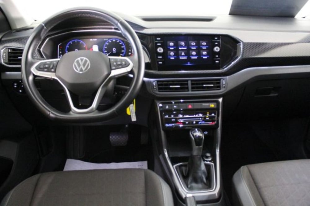 Volkswagen T-Cross usata a Novara (6)
