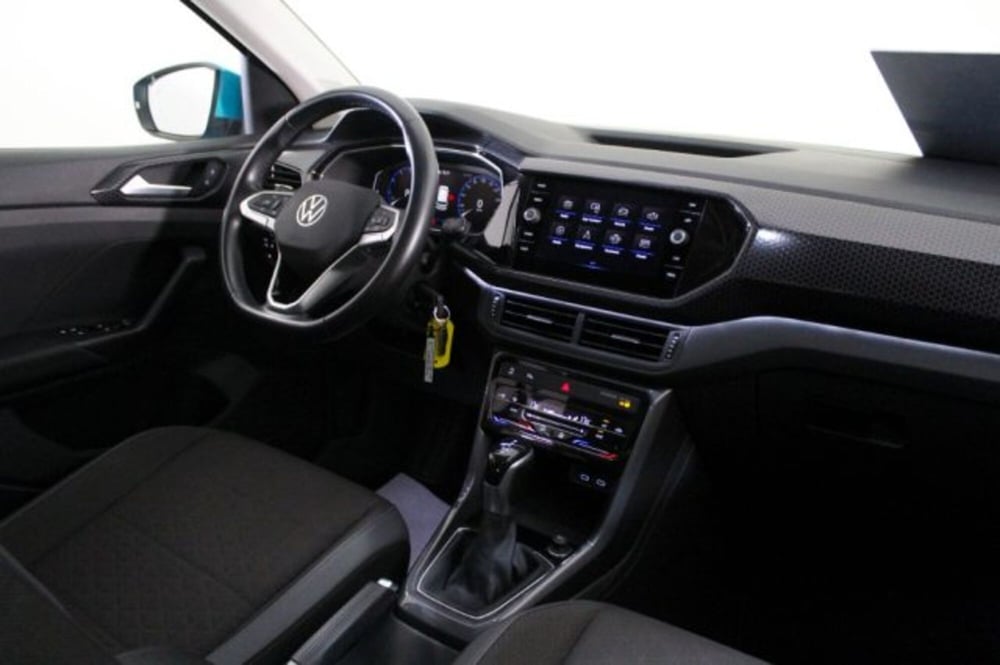 Volkswagen T-Cross usata a Novara (7)