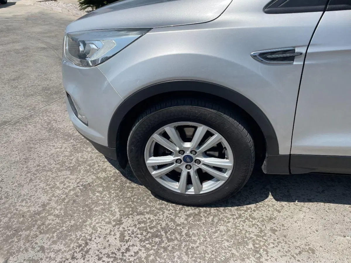 Ford Kuga usata a Lecce (4)