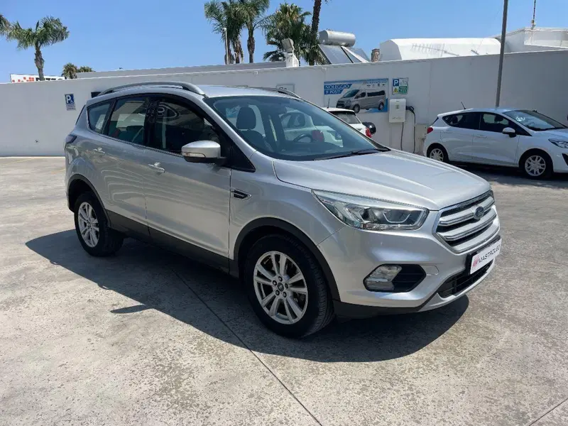 Ford Kuga usata a Lecce (7)