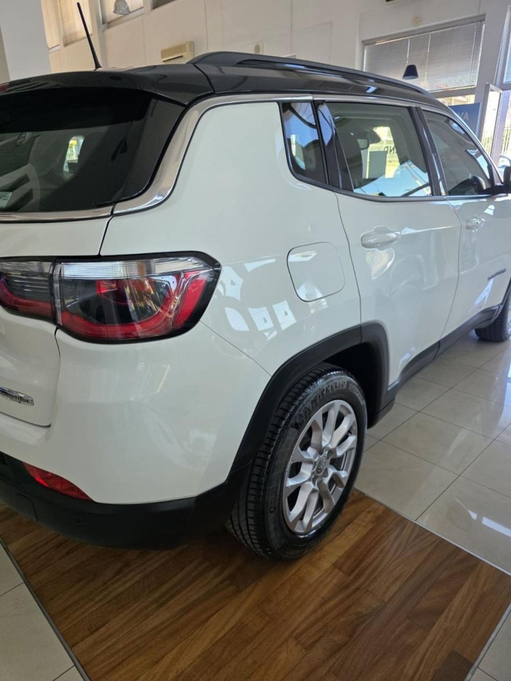 Jeep Compass usata a Salerno (4)