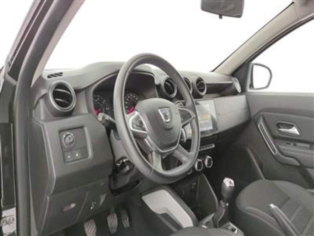 Dacia Duster usata a Bari (13)