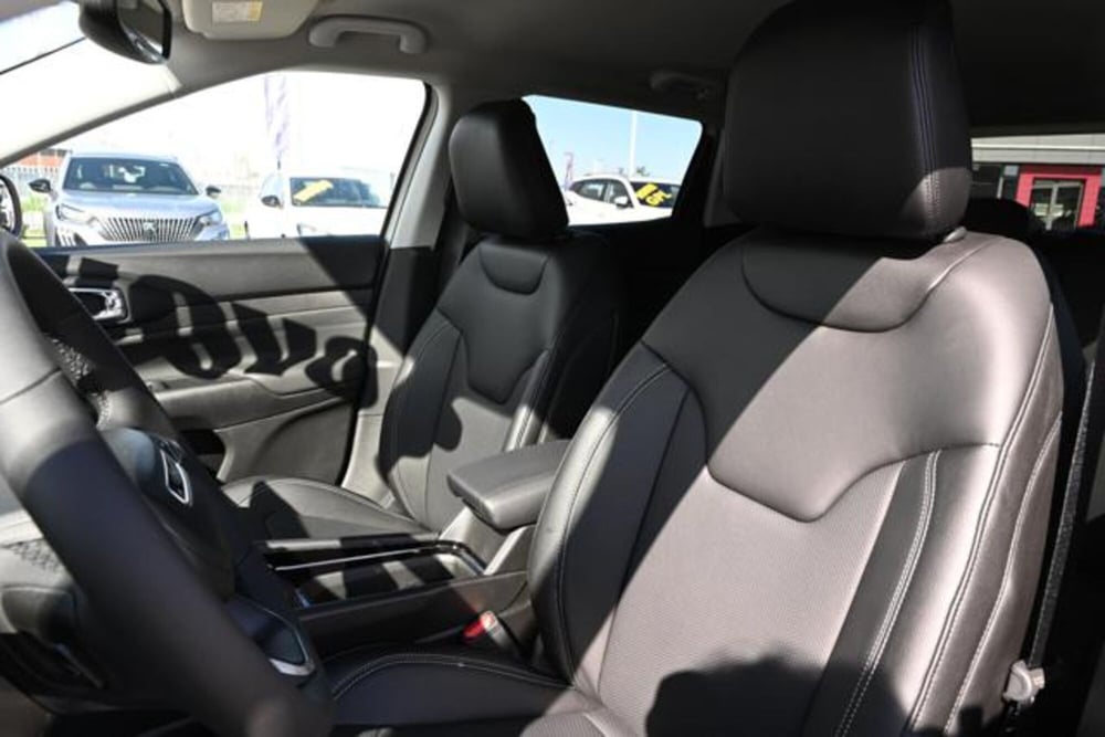 Jeep Compass nuova a Torino (14)