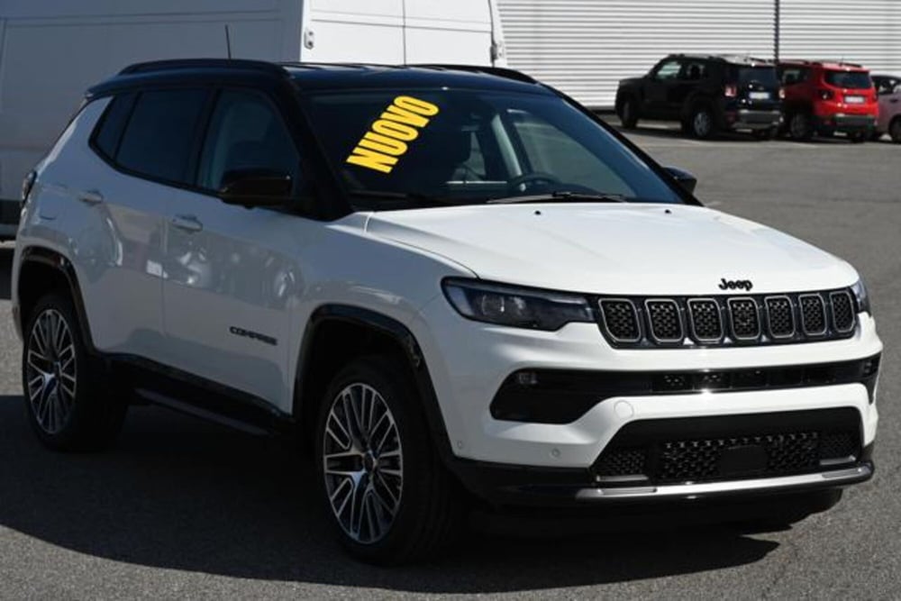 Jeep Compass nuova a Torino (3)