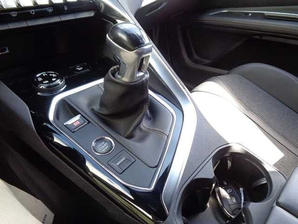 Peugeot 3008 usata a Treviso (20)