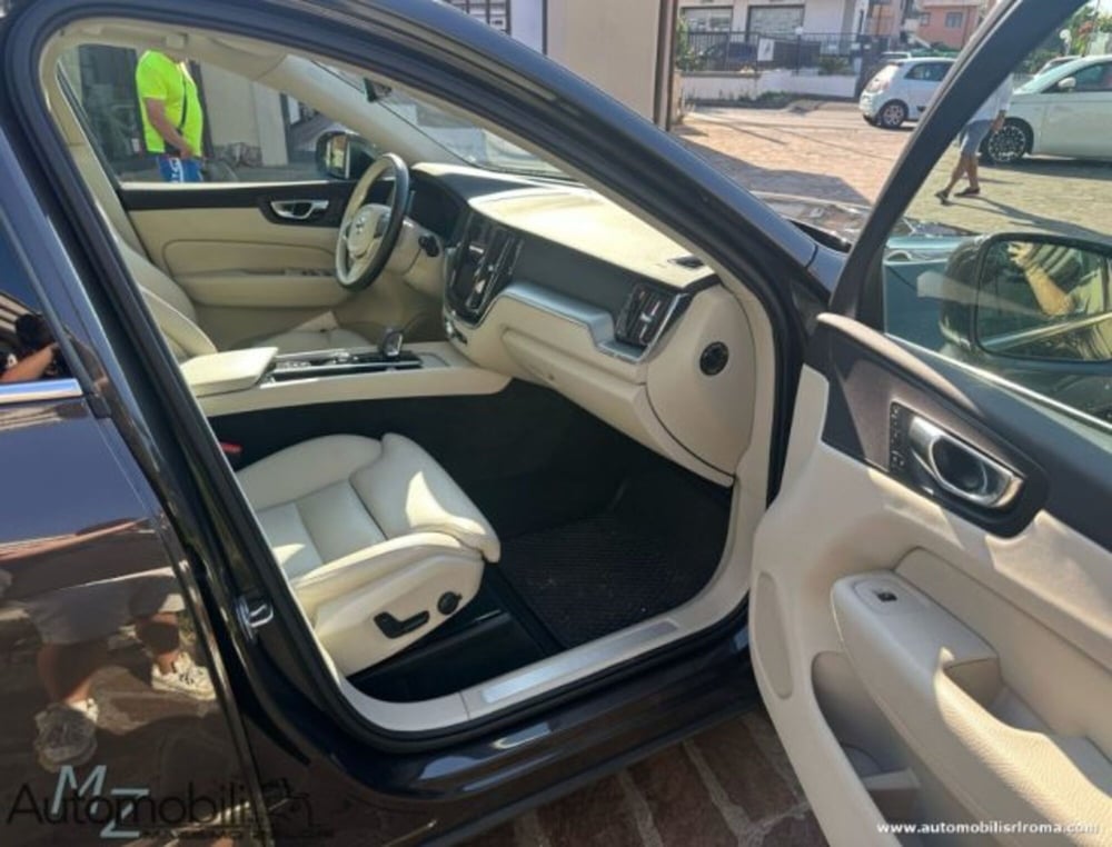 Volvo XC60 usata a Roma (11)