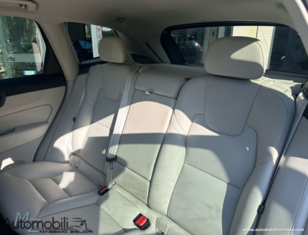 Volvo XC60 usata a Roma (14)