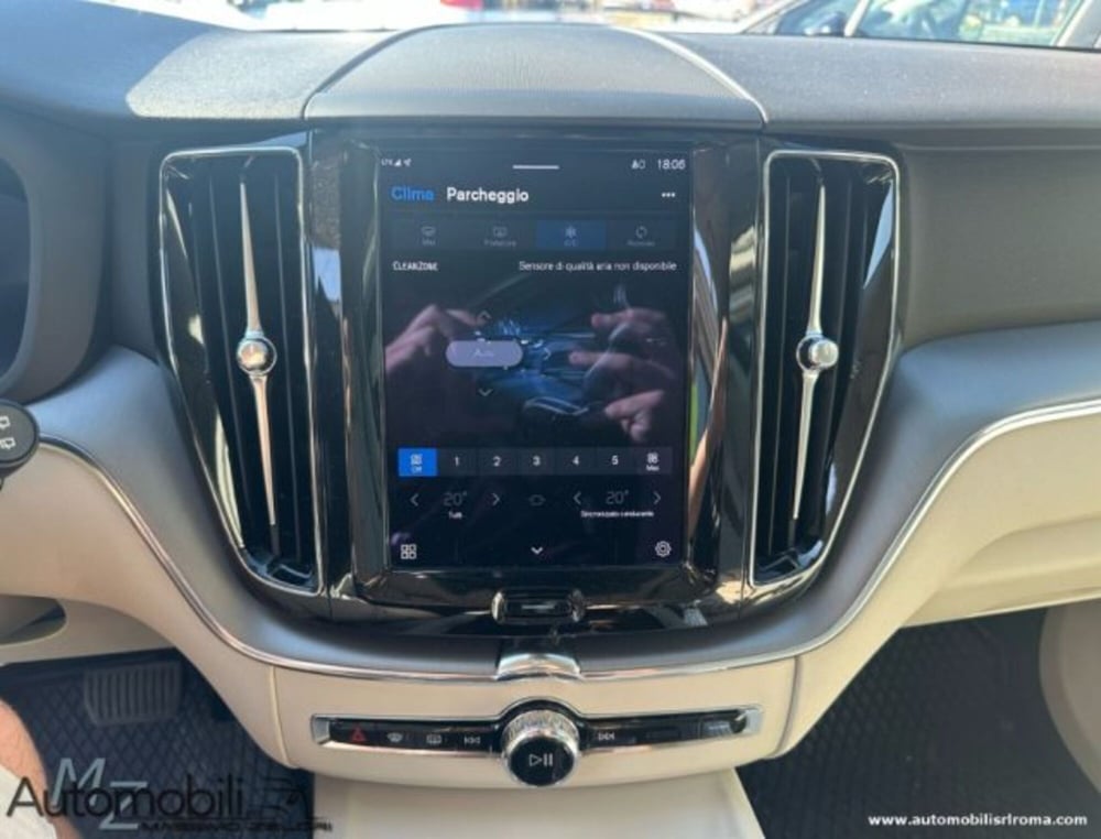 Volvo XC60 usata a Roma (16)