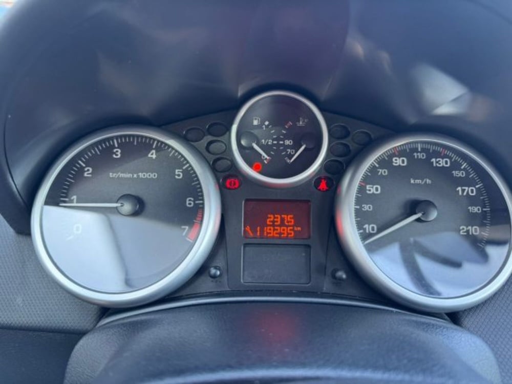 Peugeot 207 usata a Macerata (10)