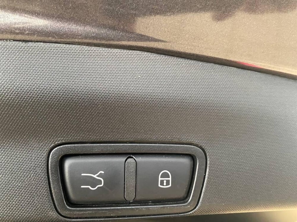 Alfa Romeo Stelvio usata a Torino (14)