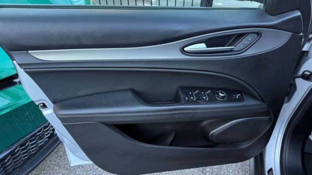 Alfa Romeo Stelvio usata a Roma (17)