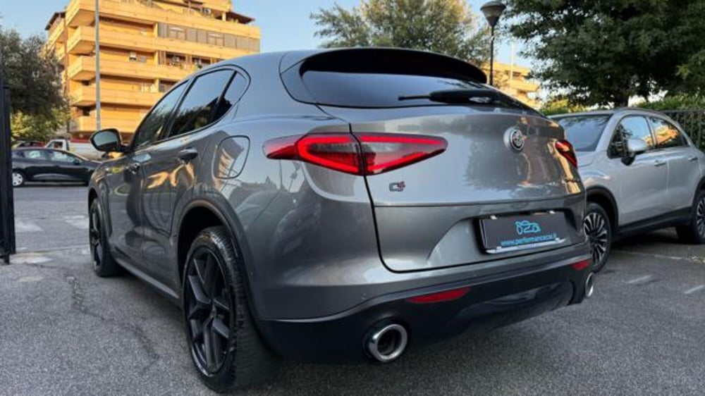 Alfa Romeo Stelvio usata a Roma (3)