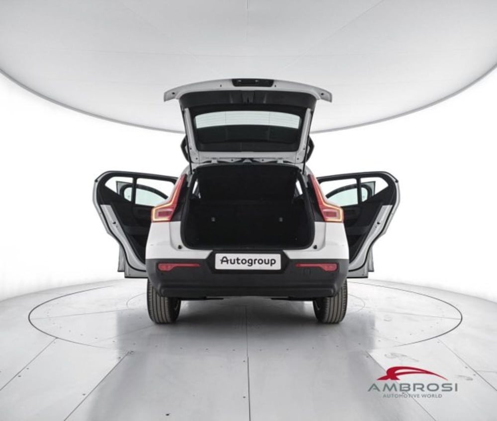 Volvo XC40 usata a Perugia (7)