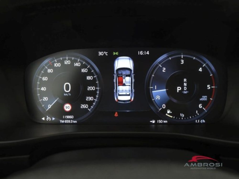 Volvo XC40 usata a Perugia (13)