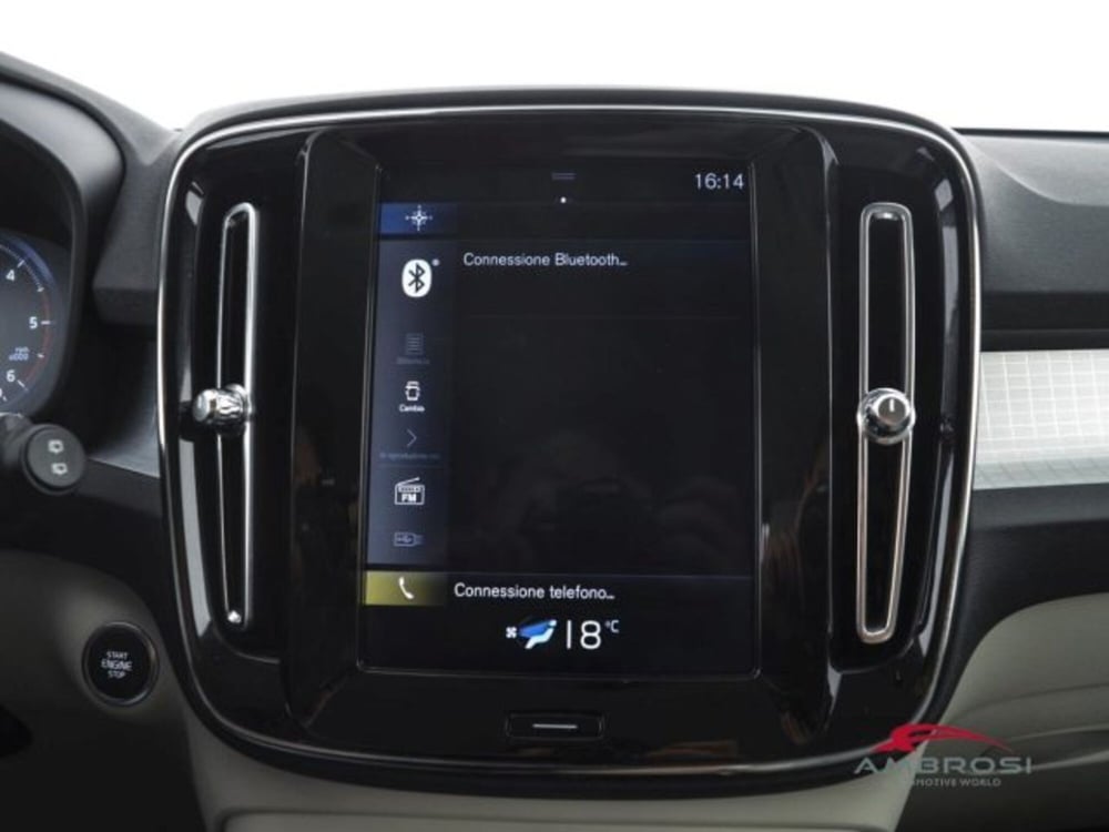 Volvo XC40 usata a Perugia (15)