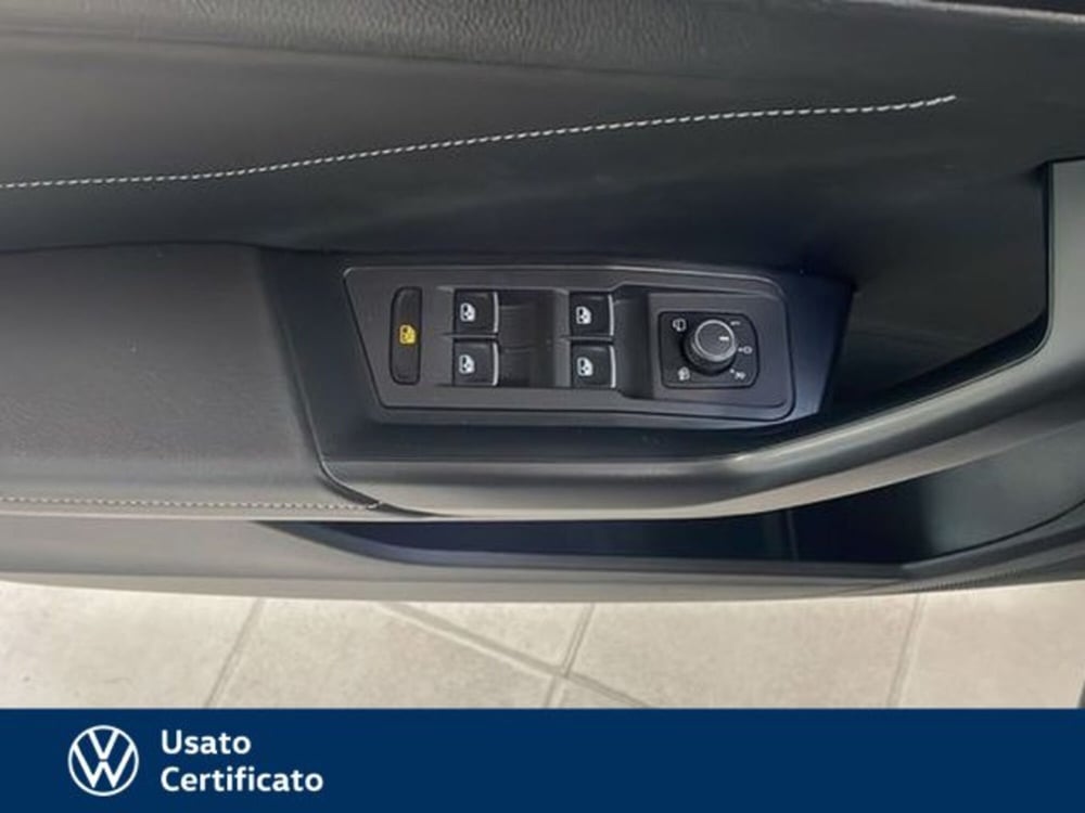 Volkswagen T-Roc usata a Vicenza (18)