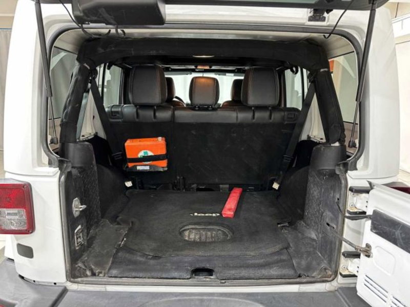 Jeep Wrangler Unlimited usata a Sondrio (15)