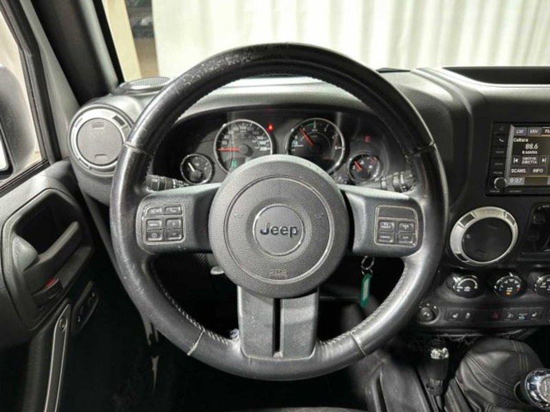 Jeep Wrangler Unlimited usata a Sondrio (17)