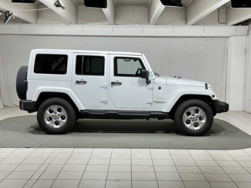 Jeep Wrangler Unlimited usata a Sondrio (6)