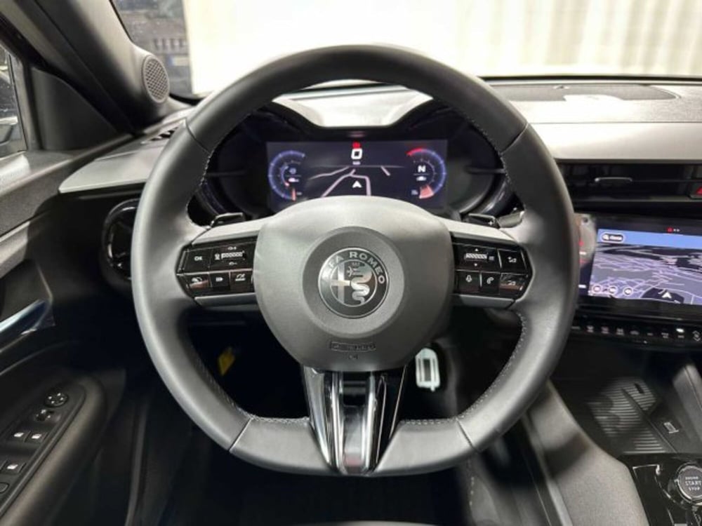 Alfa Romeo Junior nuova a Sondrio (17)