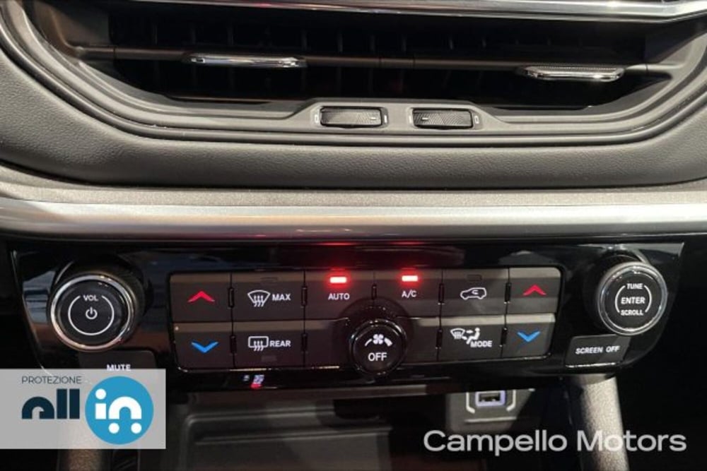 Jeep Compass usata a Venezia (13)