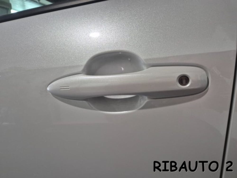 Toyota Yaris Cross nuova a Cuneo (12)