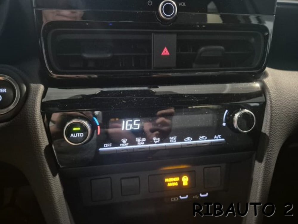 Toyota Yaris Cross nuova a Cuneo (16)