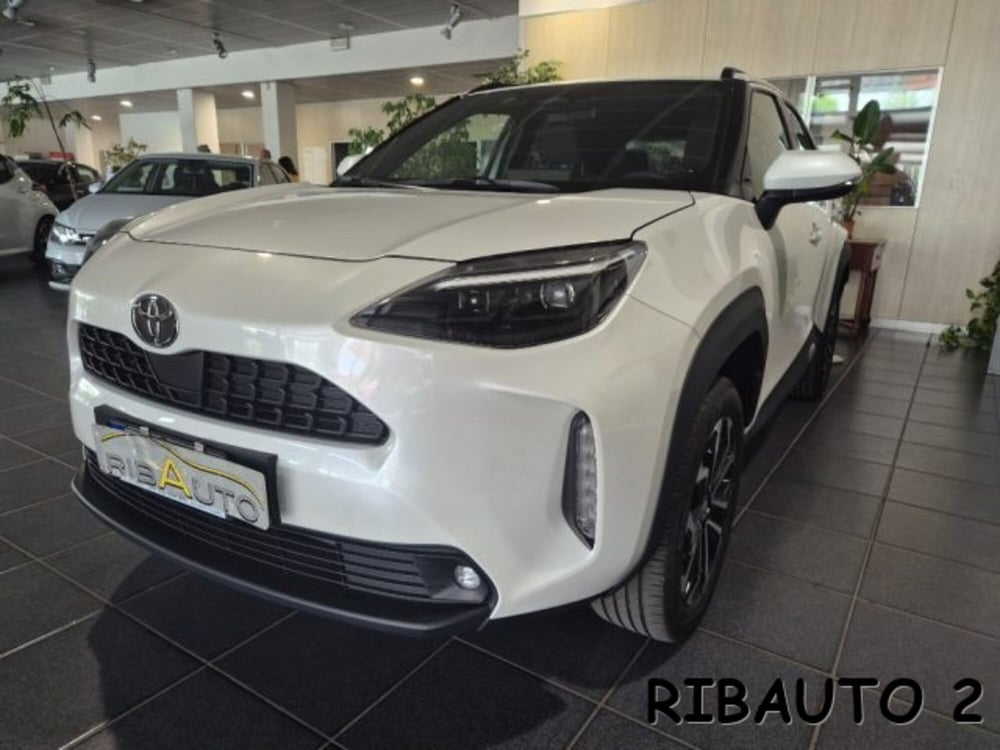 Toyota Yaris Cross nuova a Cuneo (4)