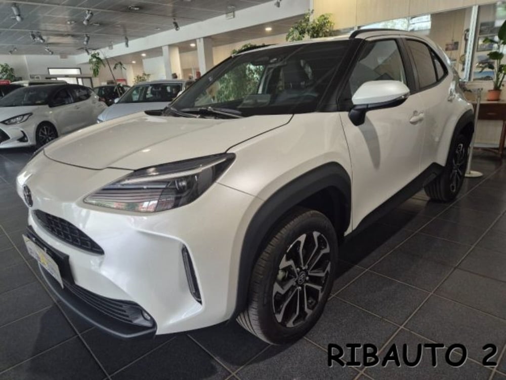 Toyota Yaris Cross nuova a Cuneo (6)