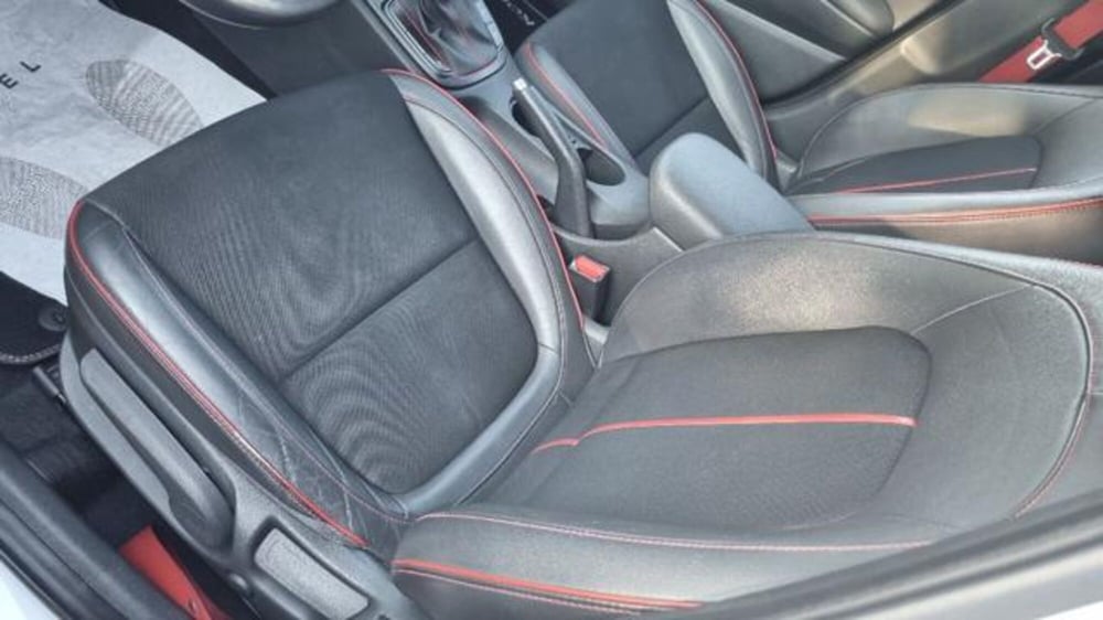 Hyundai Kona usata a Savona (13)