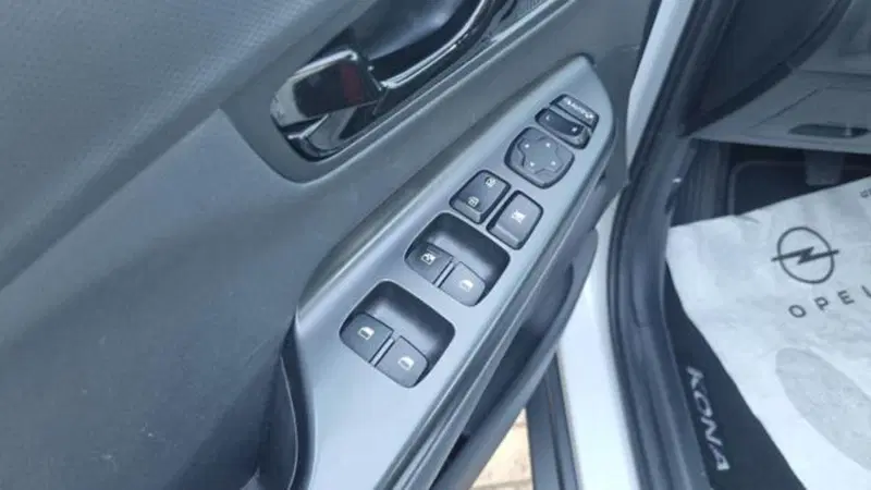 Hyundai Kona usata a Savona (14)
