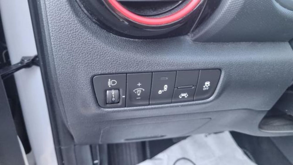 Hyundai Kona usata a Savona (15)