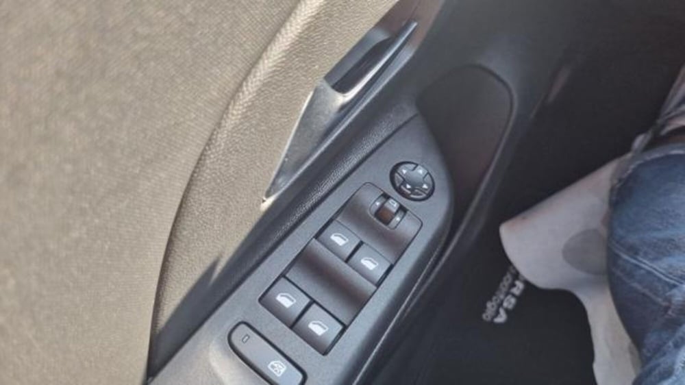 Opel Corsa usata a Savona (9)