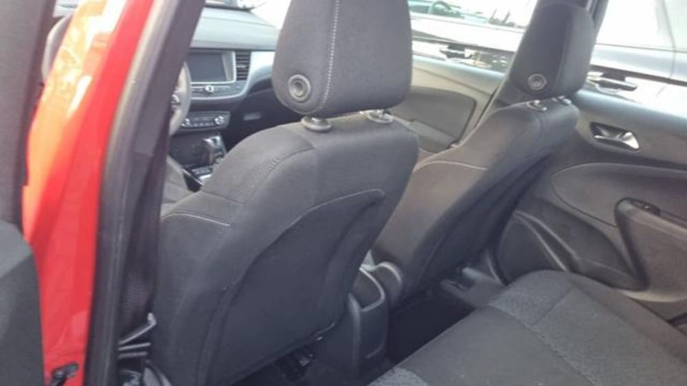 Opel Crossland X usata a Savona (14)