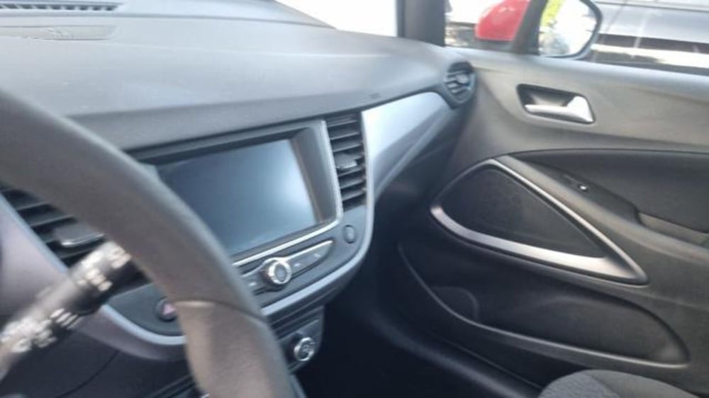 Opel Crossland X usata a Savona (9)