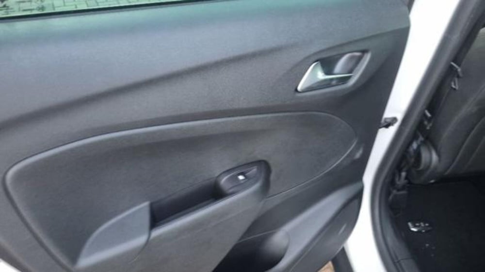 Opel Crossland usata a Savona (11)