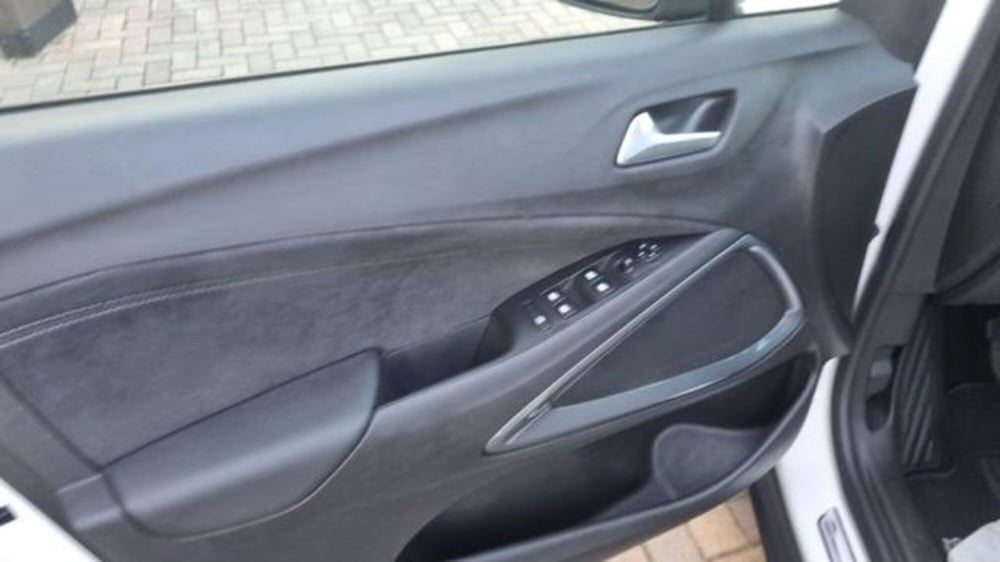 Opel Crossland usata a Savona (14)