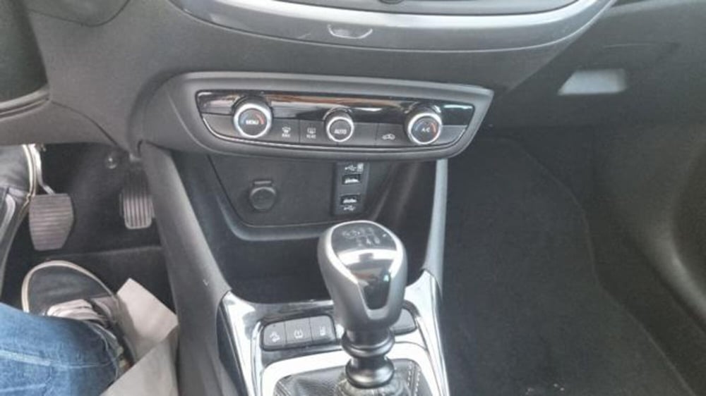 Opel Crossland usata a Savona (19)