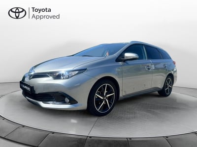 Toyota Auris Station Wagon 1.8 Hybrid Style del 2017 usata a Erba