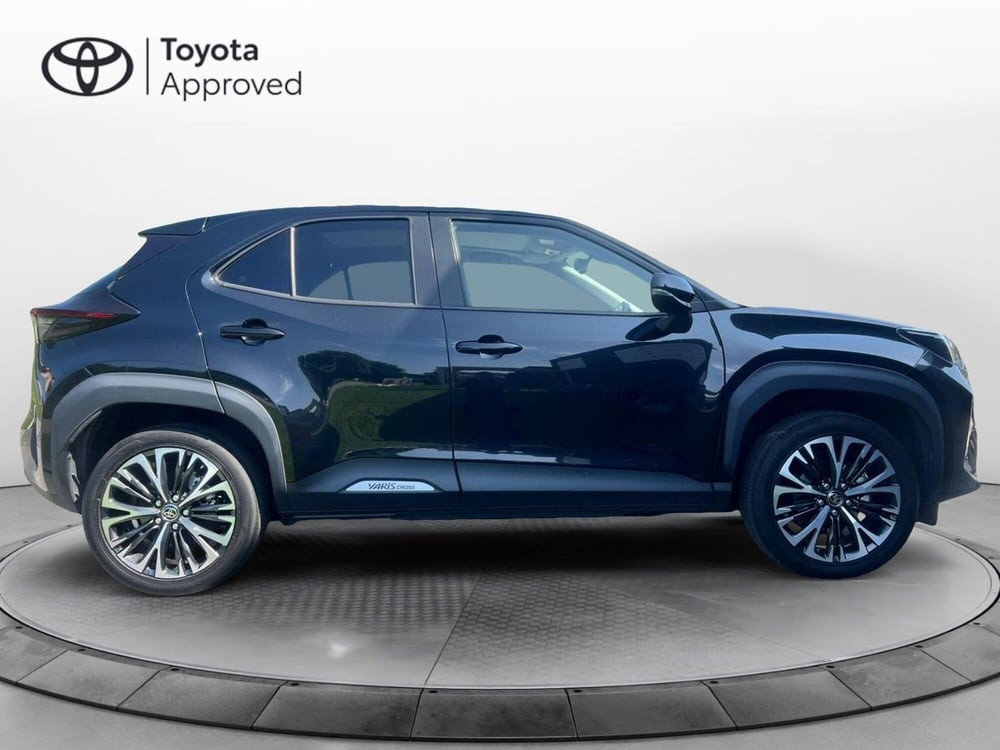 Toyota Yaris Cross usata a Como (11)