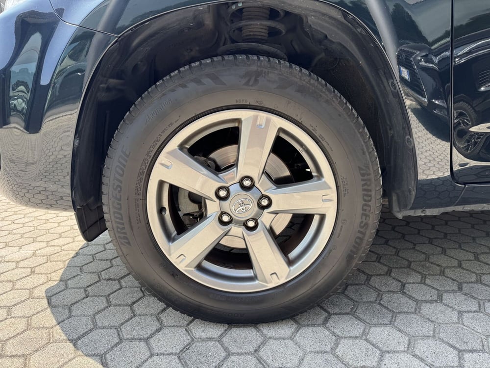 Toyota Rav4 usata a Como (11)