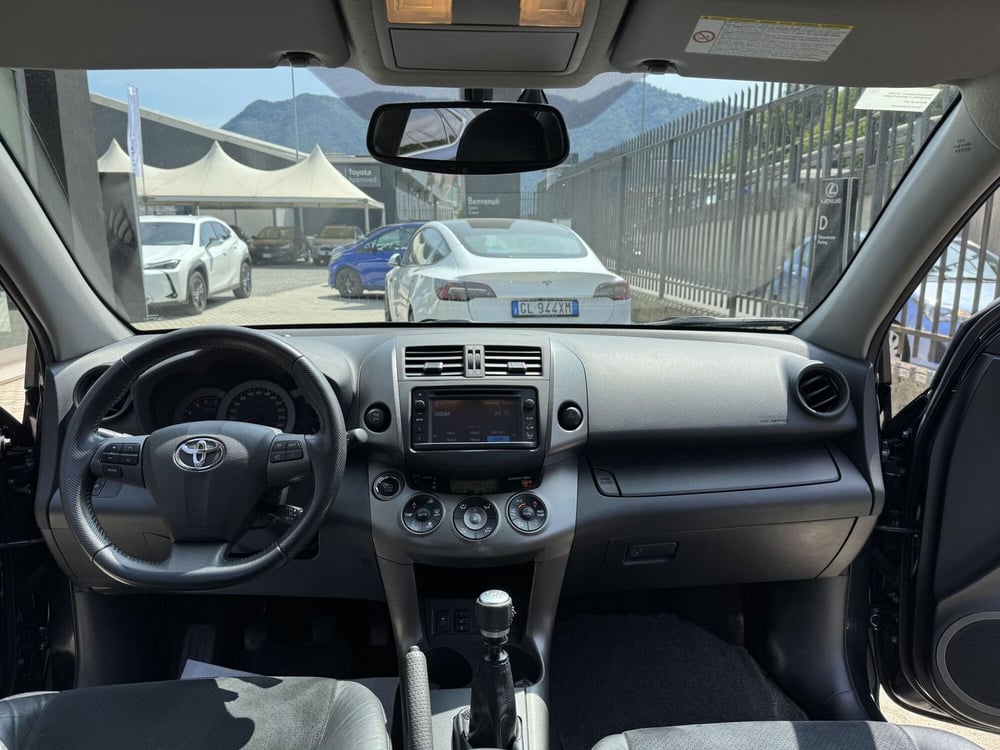 Toyota Rav4 usata a Como (9)